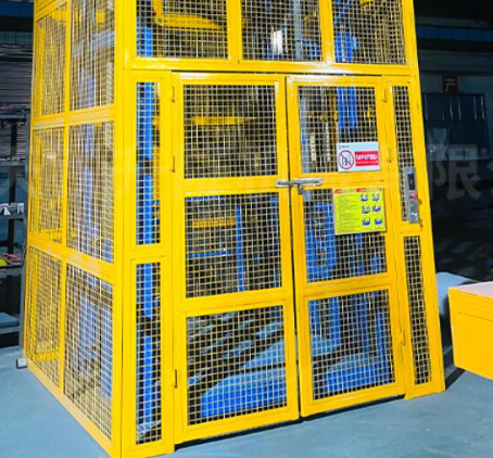 关岭货梯可以安装在室外吗